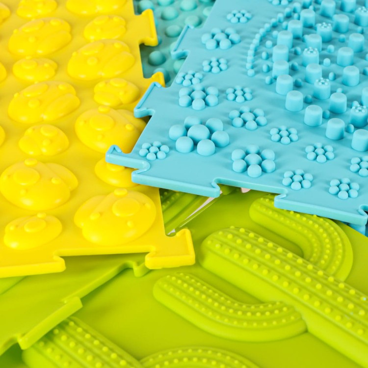 Mata-sensoryczna-puzzle-montessori-do-masazu-stop-8-elementow-pastelowe-172124.jpg
