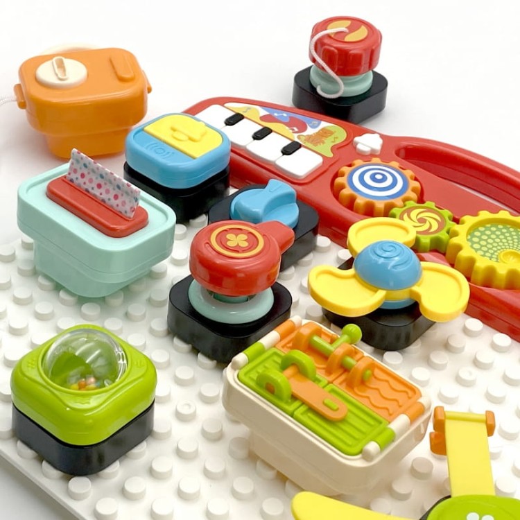 woopie-baby-montessori-tablica-manipulacyjna-kolorowy-panel-aktywnosci (4).jpg